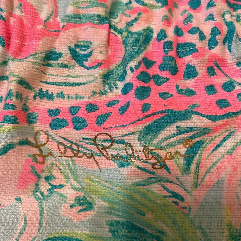 Closing Closet- 5 for $25 on select items.
Lilly Pullitzer bracelet with bag. - Picture 2 of 6